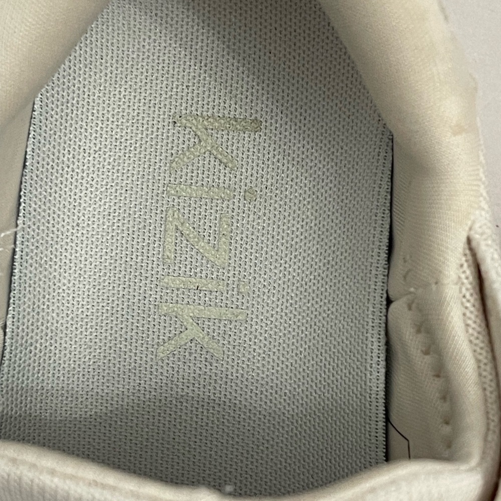 Kizik Lima women’s Cream Athletic Sneakers Size 8.5 - Picture 3 of 8